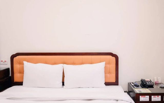 Peach Hotel