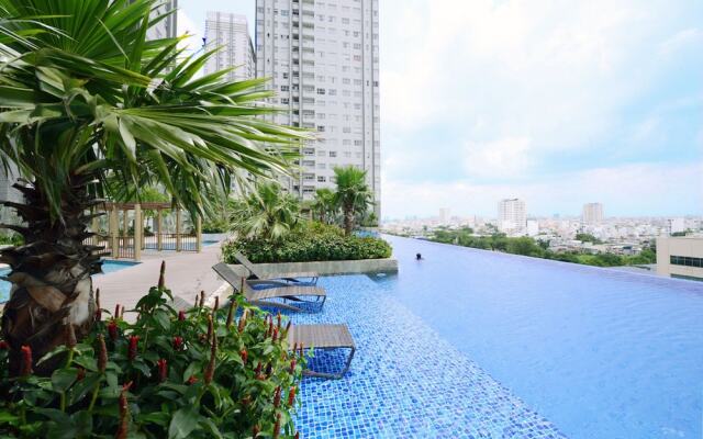 Sunrise City 2BR Luxury SWPool 30th