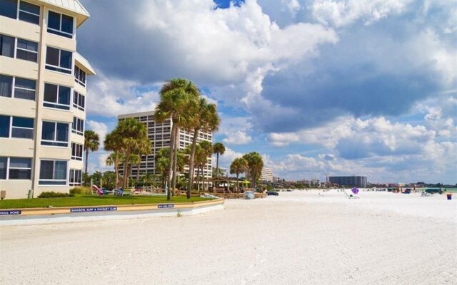 Sarasota Surf & Racquet Club