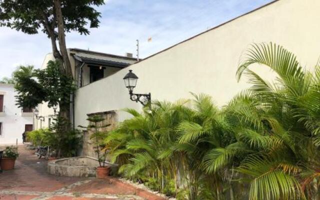 Casa Pantheon Luxury Colonial House