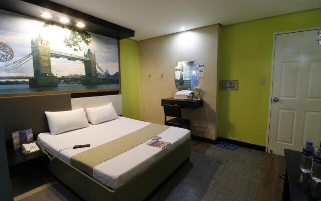 Hotel DreamWorld Araneta Cubao