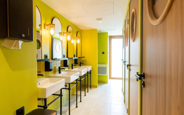 The People - Paris Nation - Hostel