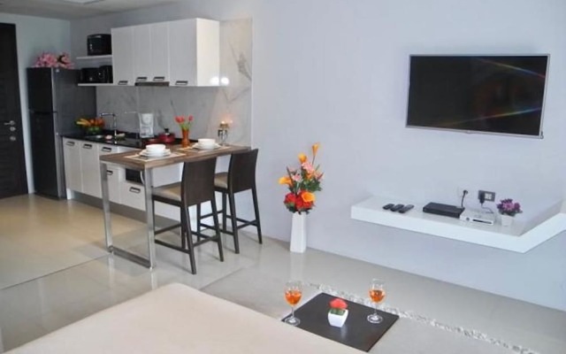 Emerald Apartment in Patong