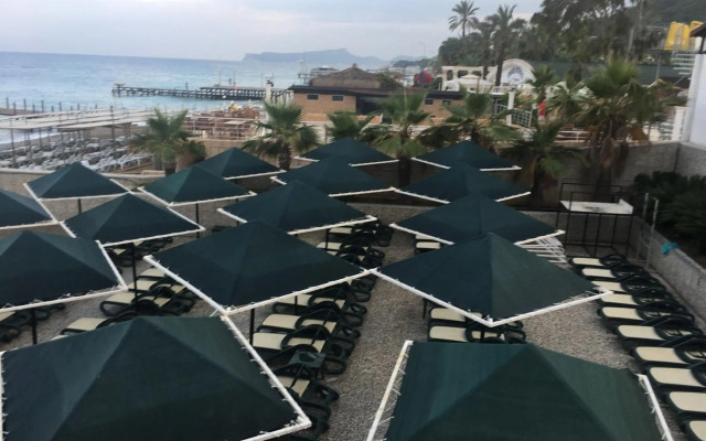 Aleria Belport Beach Hotel