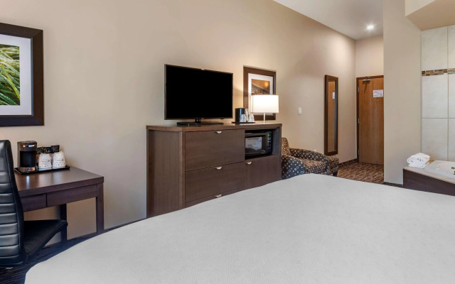Best Western Plus Bridgewater Hotel & Convention Centre