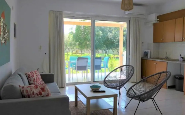 "kalamaki Plaza Apartments 'psari'"