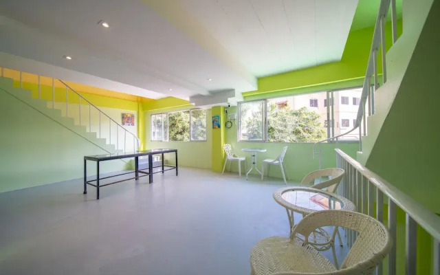 UrbanNest Hostel