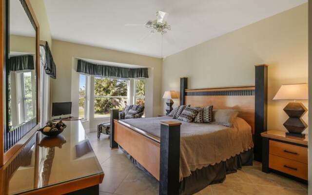 Falcons Glen Home #12950