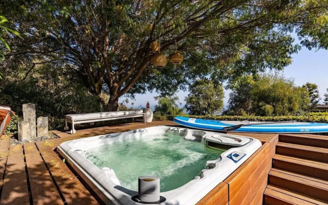 Piedra by AvantStay | Malibu Oasis w/ Patio & Spa