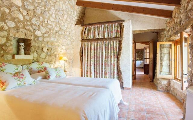 Villa - 3 Bedrooms with Pool and WiFi - 103128