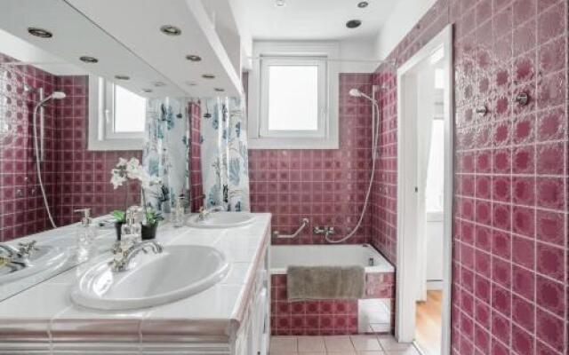 Operastreet City-Center Premium Apartment