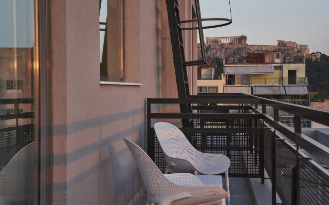 NLH KERAMEIKOS - Neighborhood Lifestyle Hotels