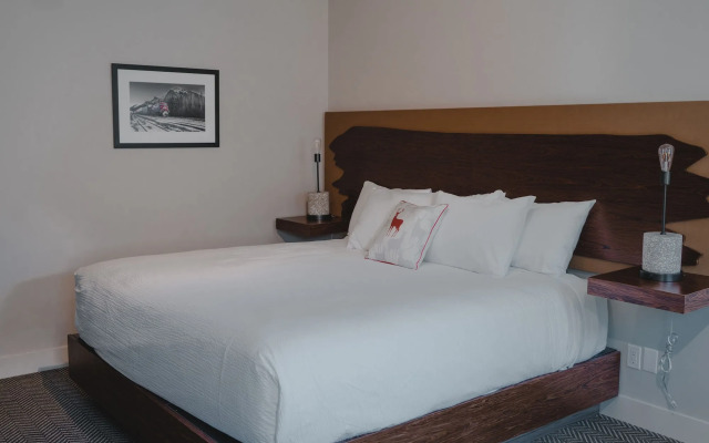 Basecamp Lodge Canmore