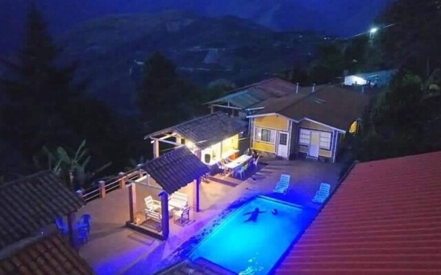 Hostal Villa Rosas