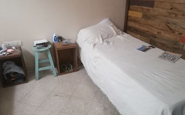 Hostal El Farol - Hostel