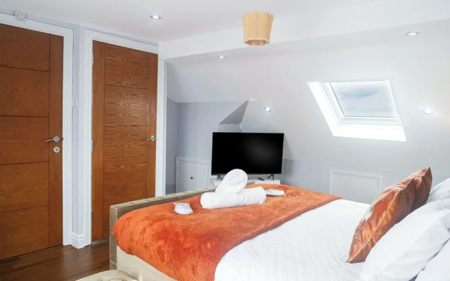 Spacious 6 Bedroom House in Bexleyheath