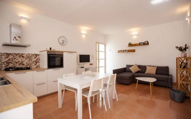 IzzHome Marina
