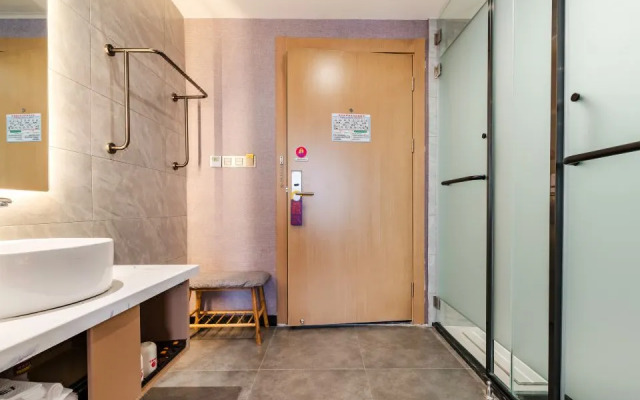 Junyi chain hotel (Xin'an Vocational Education Center store)