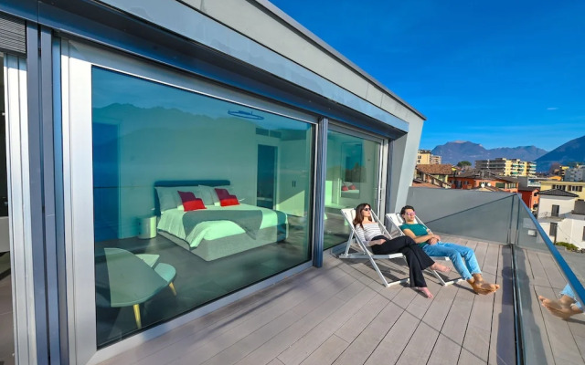One & Only Lake View Penthouse No01