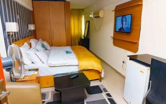 Kenbrill Hyatt Hotel