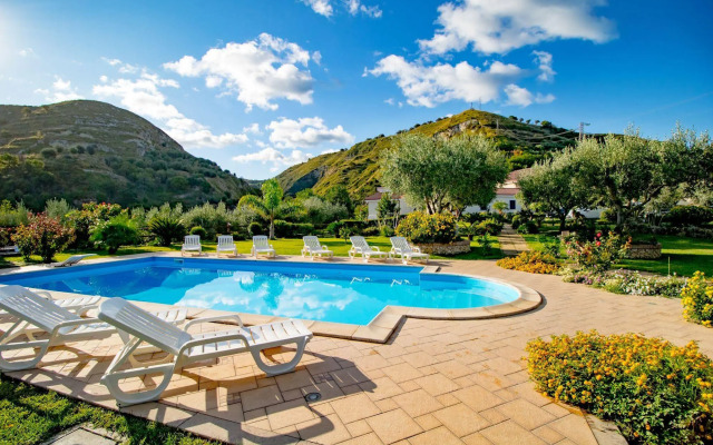 Villa Garden
