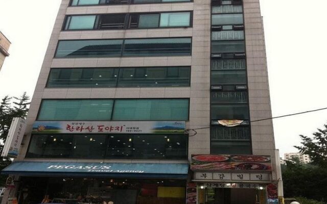 Jin's Paradise Hostel