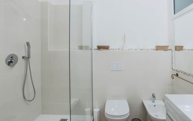 Piazzetta Cornelia Romana