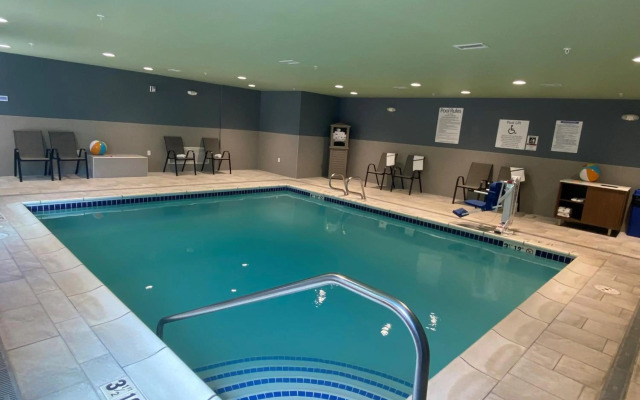 Holiday Inn Express & Suites Camas - Vancouver by IHG