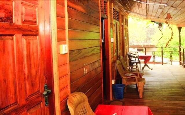 Dinu's Resort