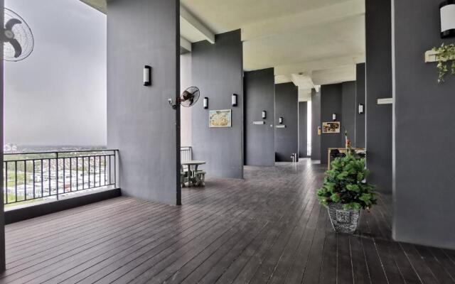 BUKIT INDAH 6pax WIFI NETFLIX 3 BEDROOM