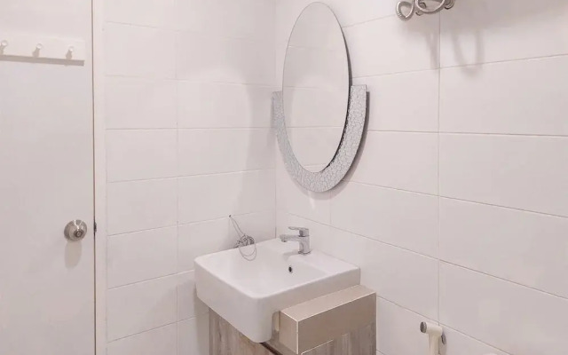 Good And Comfy 1Br Apartment At Tuscany Residence