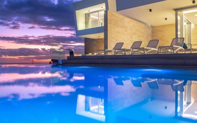 CHALET 95, Lujo y Piscina Infinity