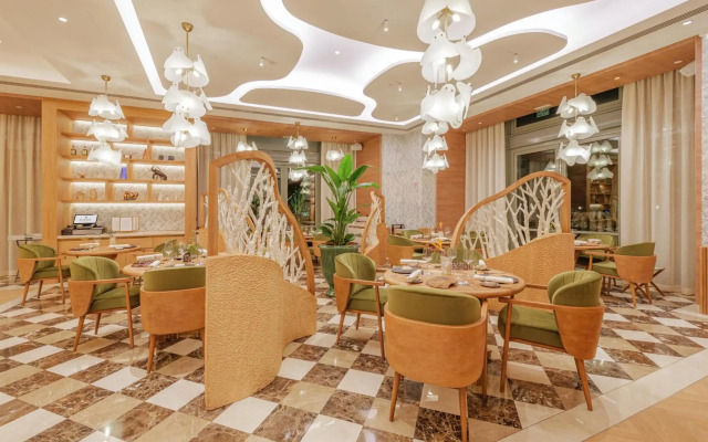 Monte-Carlo Bay Hotel & Resort