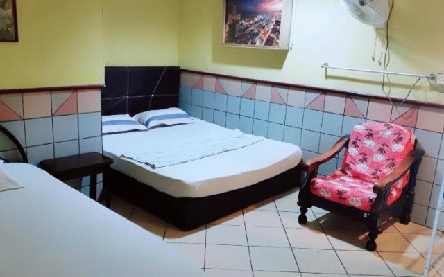 Rose GuestHouse – Guest Rooms – Sandakan