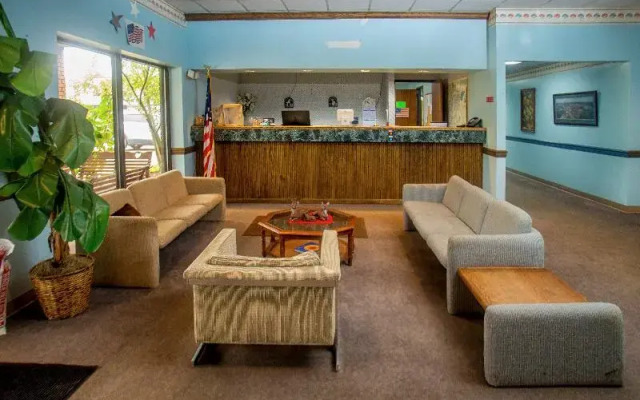 Lafayette Inn