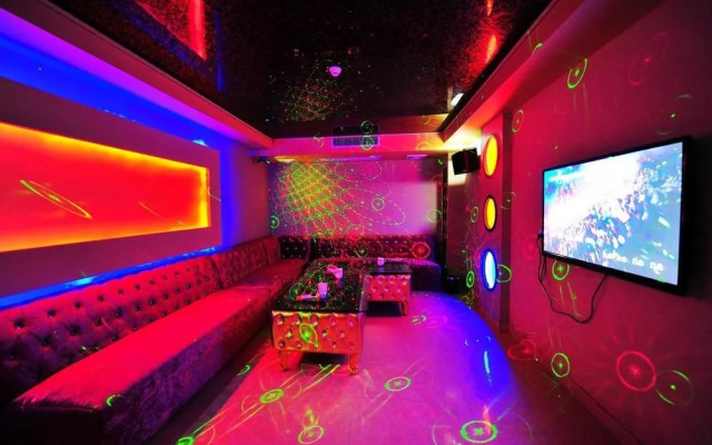 Guoshun Holiday Hotel