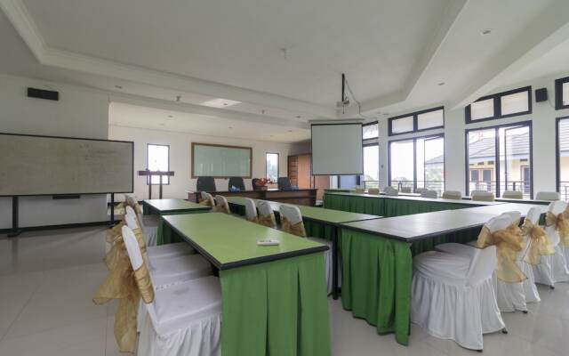 RedDoorz @ Megamendung