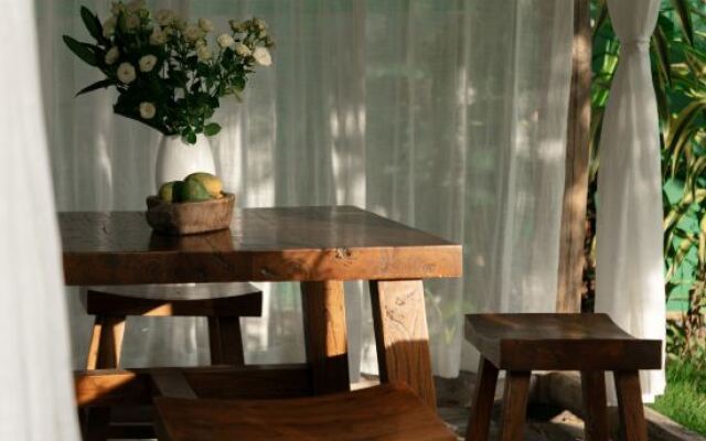 Tengchong Nansu · Timeli Lakeside Yard