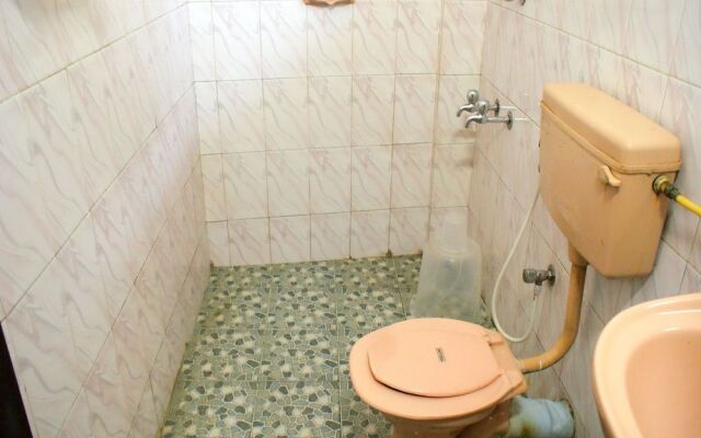 OYO 9902 Nedumparambil Residency