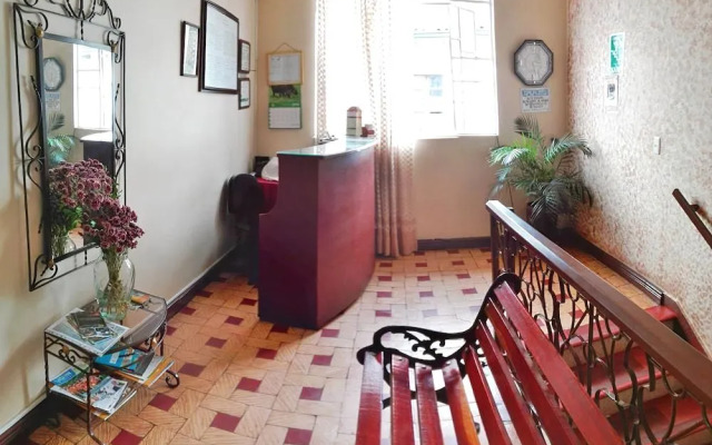 Hotel Alcayata Colonial