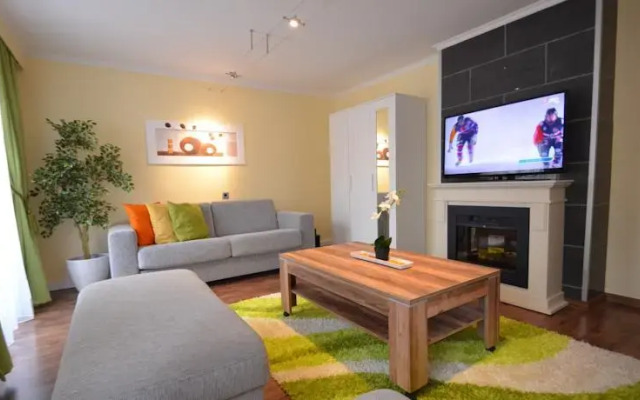 4 Seasons Holiday house