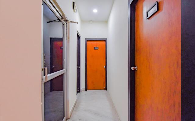 Capital O 214 Hotel Nest International
