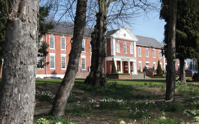 Best Western Plus Birmingham NEC Meriden Manor Hotel