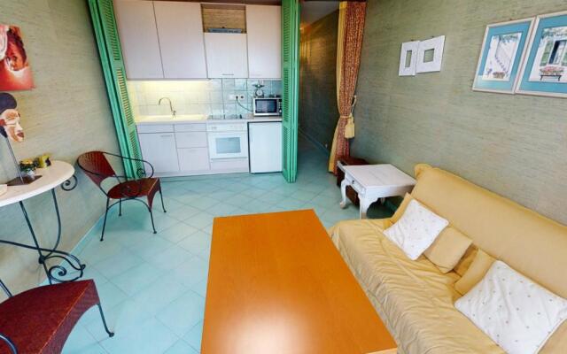 Appartement Menton, 2 pièces, 4 personnes - FR-1-196-271