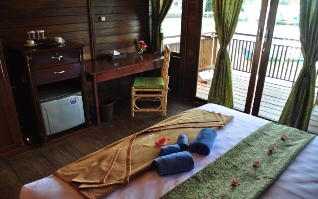 Froggies Divers Resort