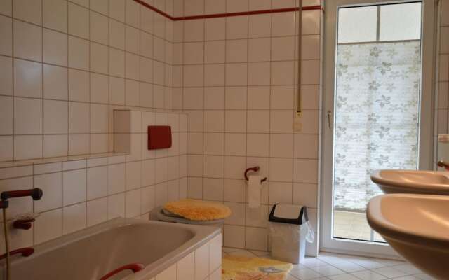 Comfy Apartment in Zendscheid near Forest