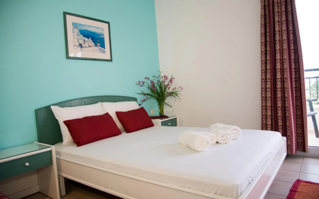 Theoni Apartments