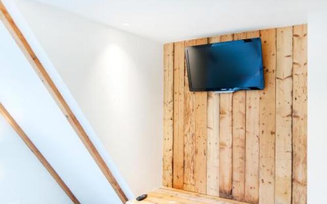 JorDam Loft Bed & Coffee