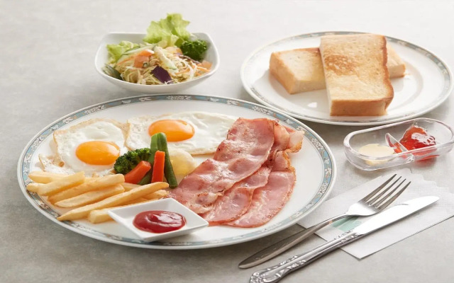 Crown Hotel Okinawa