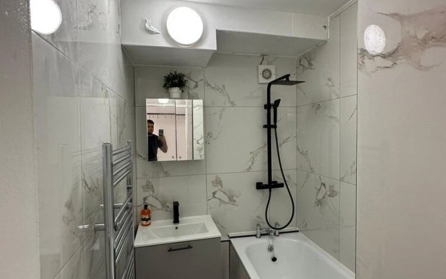 Lovely 3-bed Apartment in London